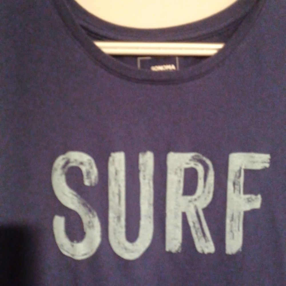 T shirt - Picture 2 of 2